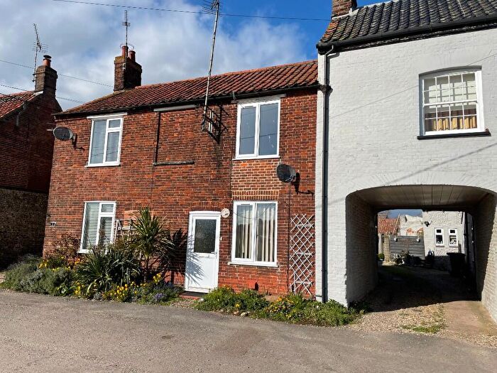 2 Bedroom Terraced House For Sale In The Green, NR21