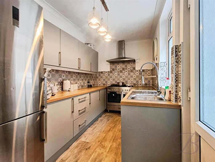 3 Bedroom Terraced House For Sale In Park Street, Kirkby-In-Ashfield, Nottingham, NG17