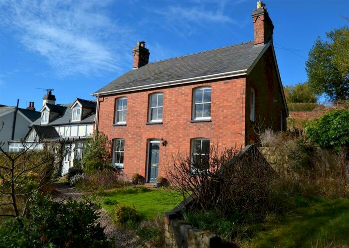 4 Bedroom Semi-Detached House To Rent In West Malvern Road, Malvern, WR14