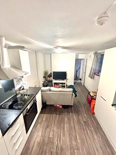 2 Bedroom Apartment To Rent In Woodville Road, Cardiff(City), CF24