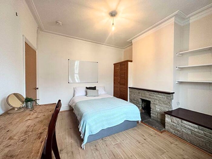 6 Bedroom Terraced House To Rent In Brading Road, Brighton, BN2