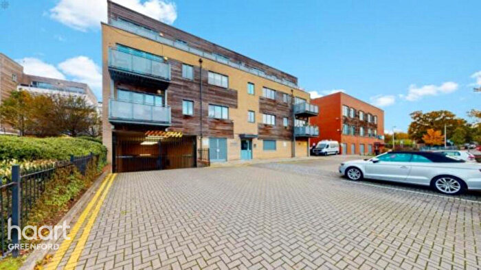 2 Bedroom Apartment For Sale In Agate Close, London, NW10