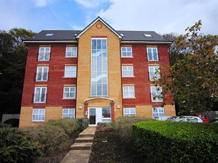 2 Bedroom Apartment To Rent In Bull Lane, Bristol, BS5