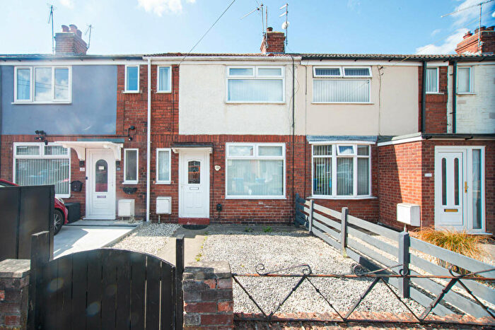 2 Bedroom Terraced House To Rent In Brooklands Road, HU5