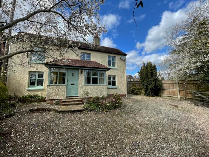 4 Bedroom Detached House For Sale In Highclere, Hampshire, RG20