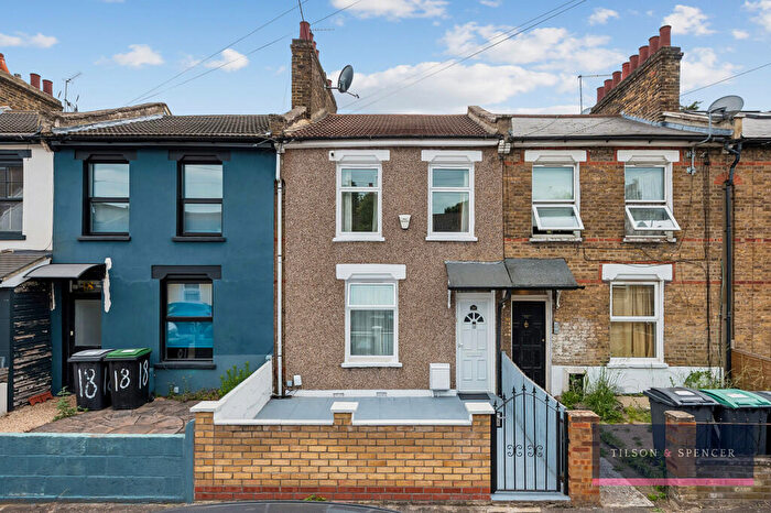 3 Bedroom Terraced House For Sale In Spencer Road, London, N17