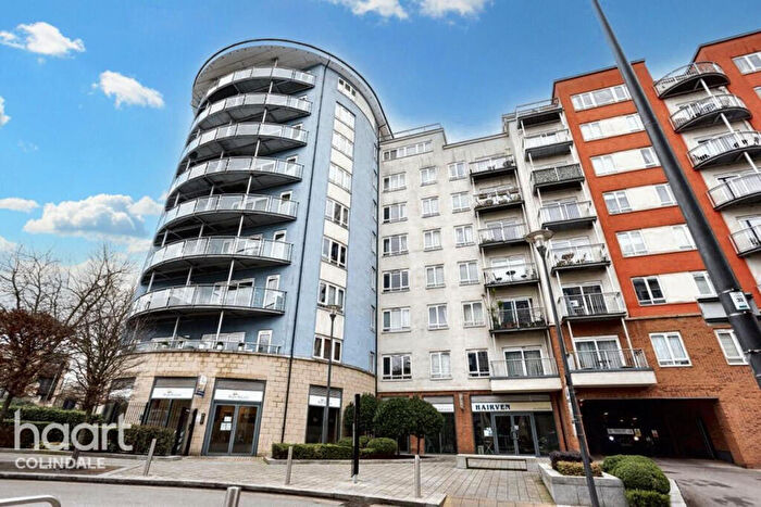 3 Bedroom Apartment For Sale In Heritage Avenue, NW9