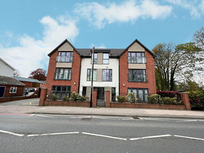 2 Bedroom Apartment For Sale In St James Court, Stratford Road, Shirley, B90