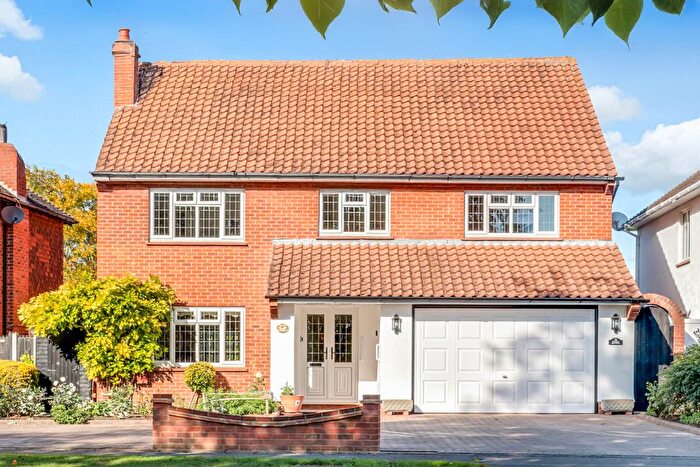 5 Bedroom Detached House For Sale In Weare Gifford, Shoeburyness, SS3