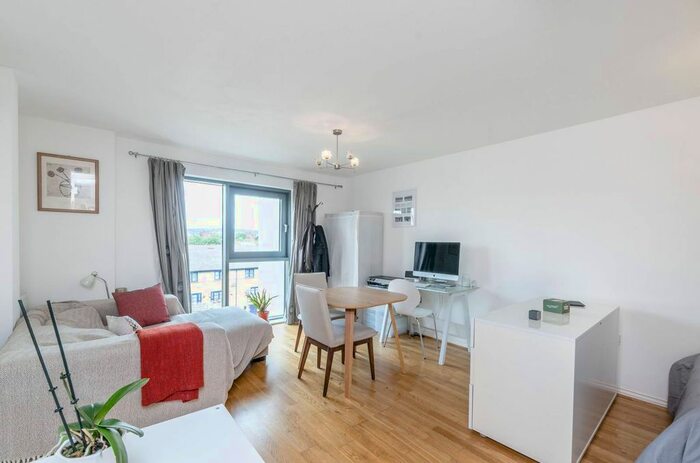 Studio To Rent In Oval Road, Camden, London, NW1