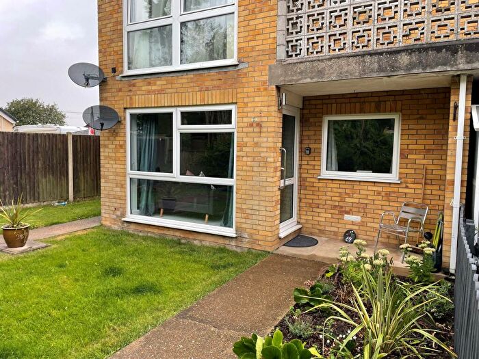 2 Bedroom Flat To Rent In Sunningdale Close, Chapel St Leonards, PE24