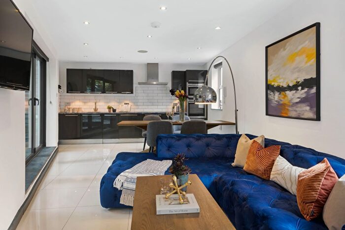 2 Bedroom Terraced House To Rent In Latchmere Road, London, SW11