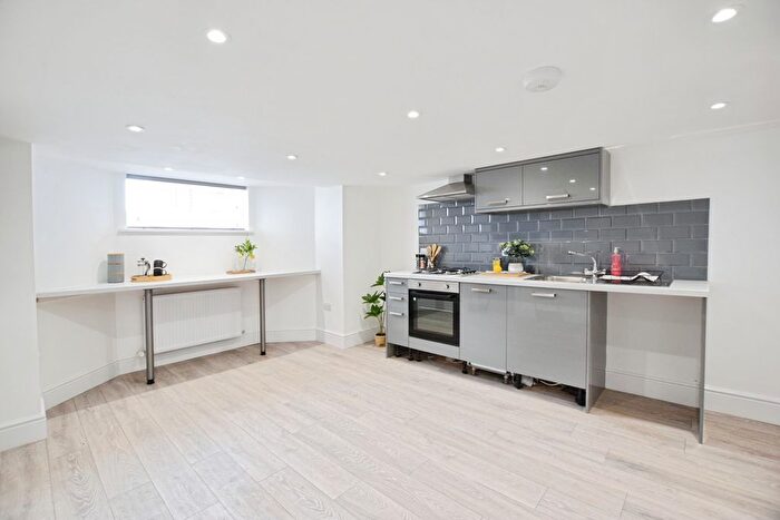 2 Bedroom Flat To Rent In Greetwell Close, Lincoln, LN2