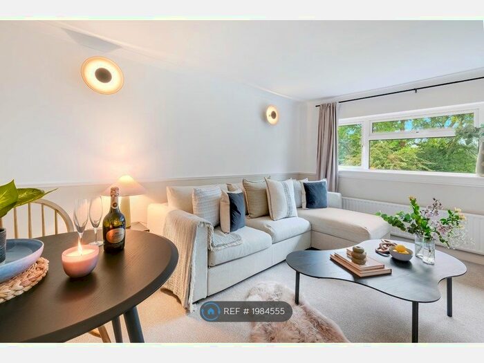 1 Bedroom Maisonette To Rent In Horseshoe Lane, Watford, WD25