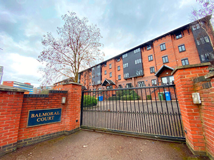 2 Bedroom Flat For Sale In /F, Balmoral Court, Scotland Street, Birmingham, B1