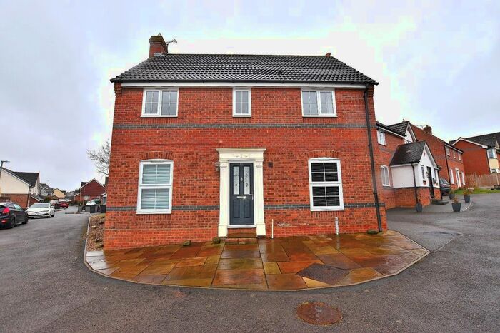 4 Bedroom Detached House To Rent In Grayling Close, Braintree, CM7