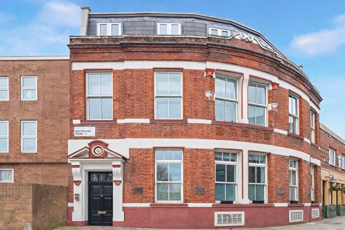 2 Bedroom Apartment To Rent In Northwold Road, London, N16