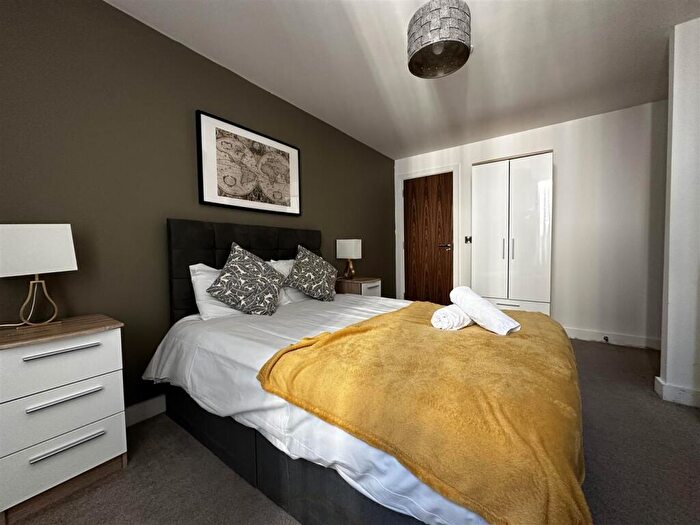 3 Bedroom Apartment For Sale In Cambridge Street, Manchester, M1