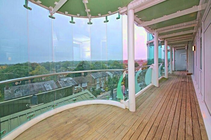 2 Bedroom Flat To Rent In Sydney Road, Enfield, EN2