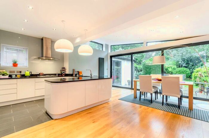 5 Bedroom Property To Rent In Annesley Road, Blackheath, London, SE3