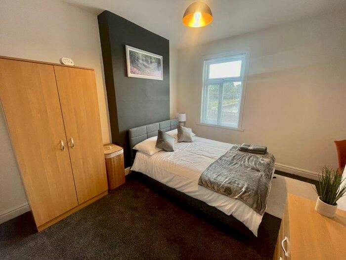 1 Bedroom Terraced House To Rent In Hatfield Road, Halliwell, Bolton, BL1