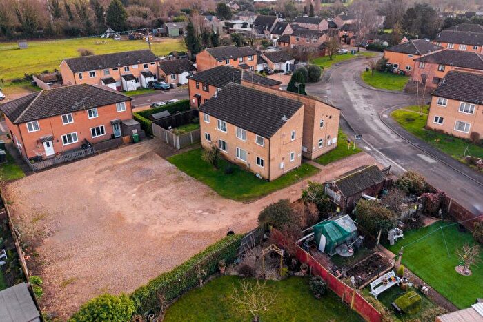 1 Bedroom Apartment For Sale In Windsor Gardens, Somersham, Huntingdon, Cambridgeshire, PE28