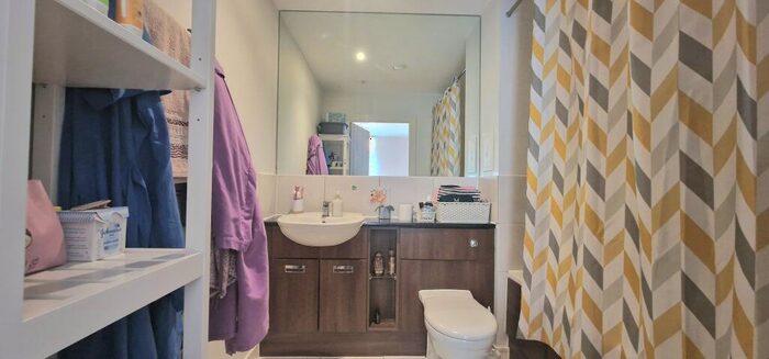 2 Bedroom Apartment To Rent In Loch Crescent, Edgware, HA8
