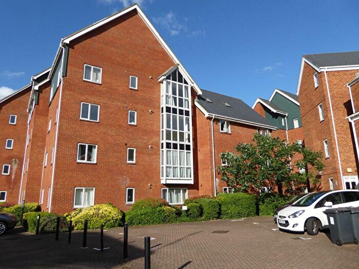 2 Bedroom Apartment To Rent In Herons Quay, Bedford, MK40