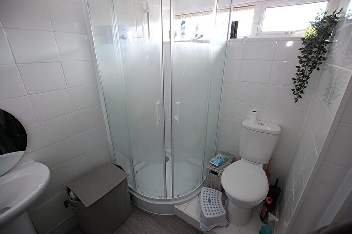 3 Bedroom End Of Terrace House For Sale In Eskdale Terrace, Stalybridge, Greater Manchester, SK15