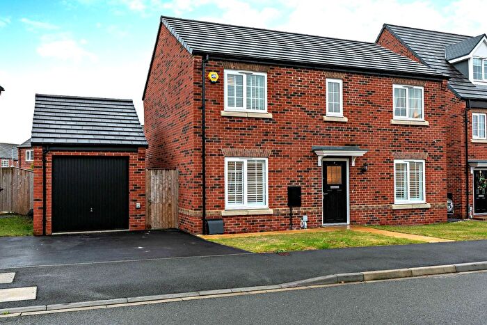 4 Bedroom Detached House To Rent In Aspen Avenue, Normanton, West Yorkshire, WF6
