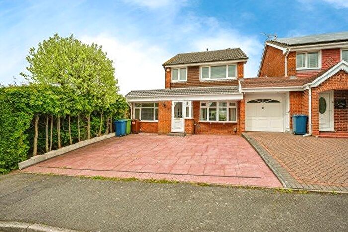 4 Bedroom Link Detached House To Rent In Wentworth Drive, Stafford, ST16