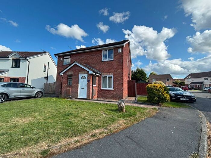 2 Bedroom Semi-Detached House For Sale In Avocet Drive, Broadheath, WA14