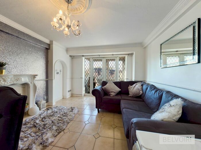 2 Bedroom Flat To Rent In Faraday House, Bell Barn Road, Birmingham, B15