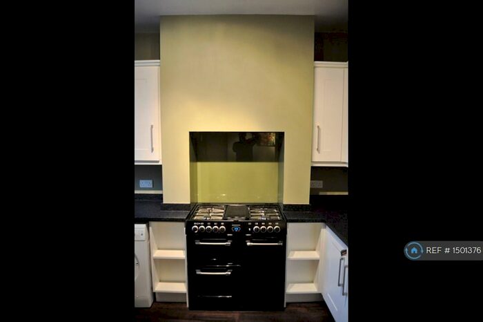 2 Bedroom Terraced House To Rent In Beechwood Road, Sheffield, S6