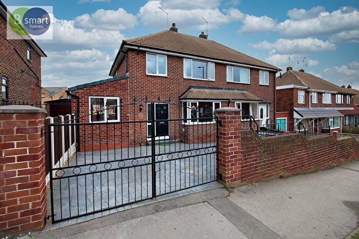 3 Bedroom Semi-Detached House For Sale In Highthorn Road, Kilnhurst, S64