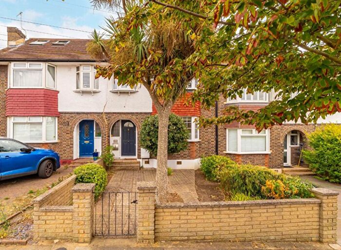 3 Bedroom Semi-Detached House To Rent In Templecombe Way, Morden, SM4