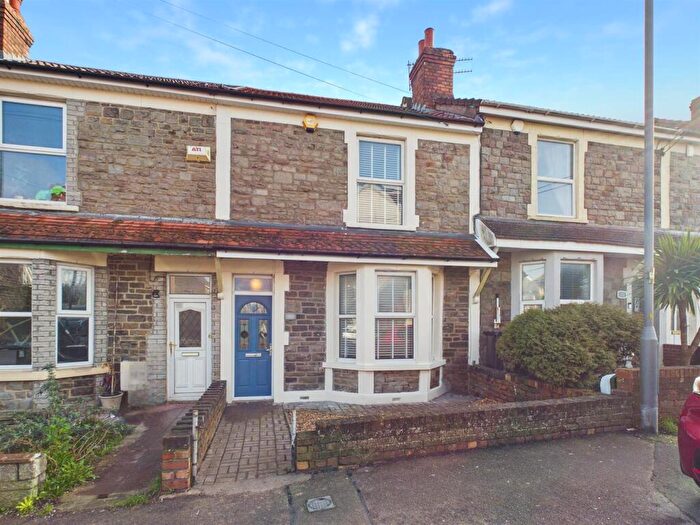 3 Bedroom Terraced House For Sale In Court Road, Kingswood, Bristol, BS15