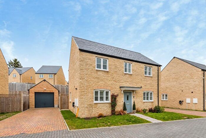 3 Bedroom Detached House For Sale In John Acres Way, Enstone, Chipping Norton, OX7