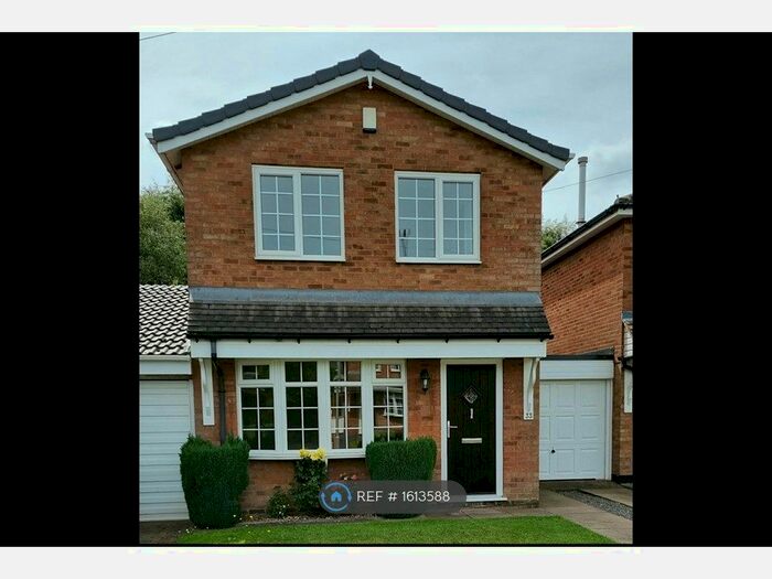 3 Bedroom Detached House To Rent In Lapwing Close, Walsall, WS6
