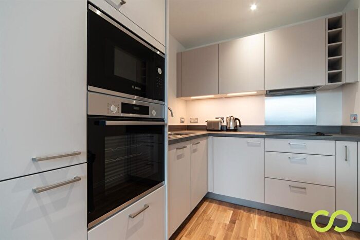 1 Bedroom Flat To Rent In Weston Point, Wellington Street, Woolwich, SE18