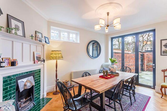 6 Bedroom Terraced House For Sale In Kingsland, Jesmond, Newcastle Upon Tyne, NE2