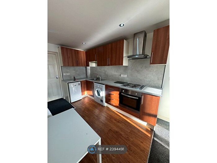 1 Bedroom Flat To Rent In Empire House, Doncaster, DN1