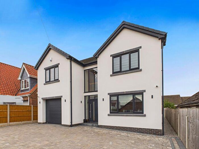 6 Bedroom Detached House For Sale In Central Avenue, Walesby, NG22