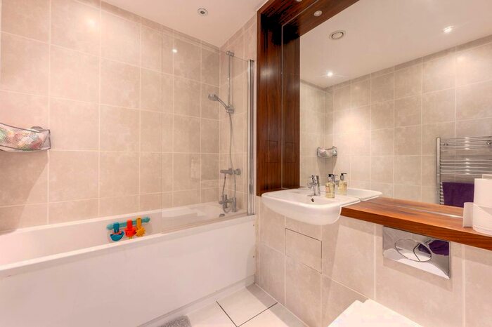 2 Bedroom Flat To Rent In Hatton Road, Alperton, Wembley, HA0