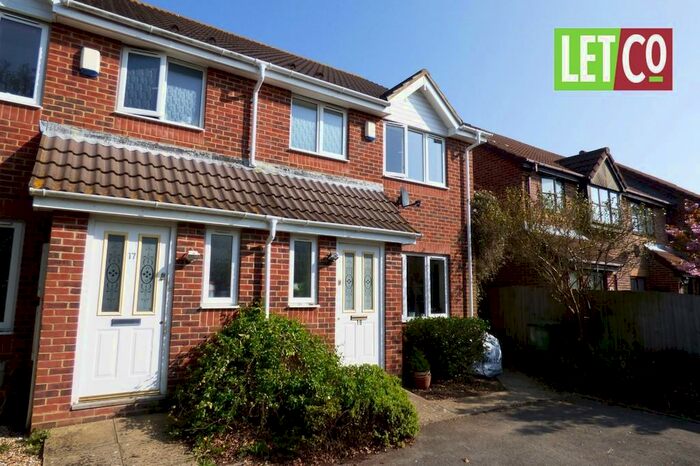 3 Bedroom Semi-Detached House To Rent In Coracle Close, Warsash, SO31