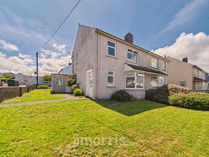 3 Bedroom Semi-Detached House For Sale In Heol Preseli, Fishguard, SA65