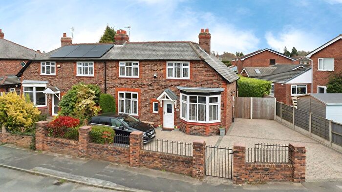 3 Bedroom Semi Detached House For Sale In Ackers Lane, Stockton Heath, Warrington, WA4