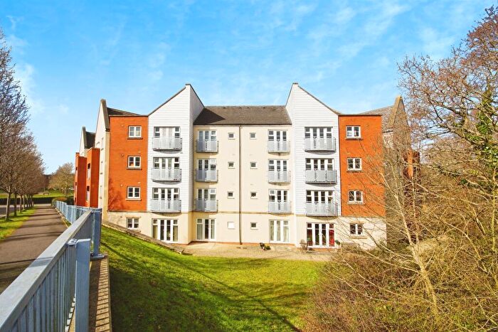 2 Bedroom Apartment To Rent In Arnold Road, Mangotsfield, Bristol, BS16