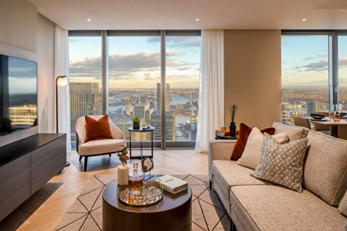 3 Bedroom Apartment To Rent In Landmark Pinnacle, Canary Wharf, E14