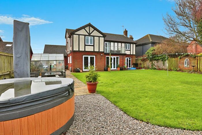 4 Bedroom Detached House For Sale In The Brambles, Main Road, Camerton, Hull, HU12